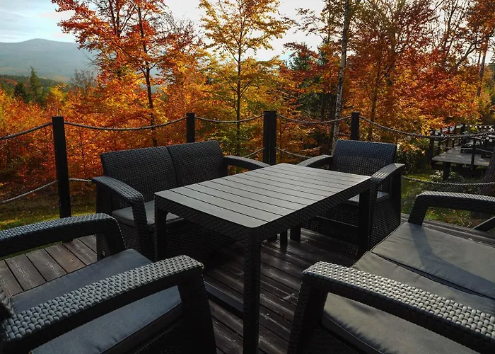 Okno Na Karkonosze * شكلارسكا بوريبا