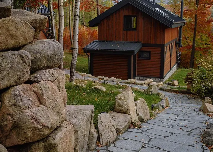 Okno Na Karkonosze * شكلارسكا بوريبا